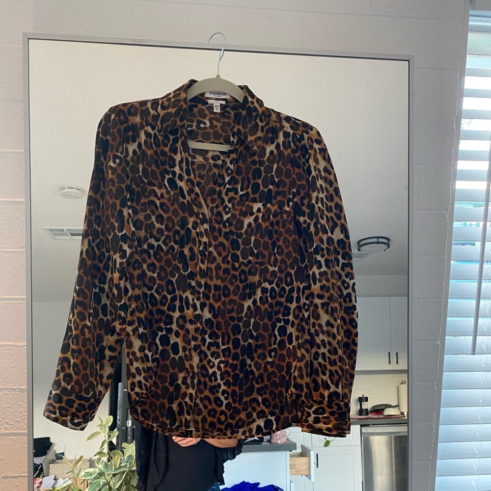 Express portfolio leopard shirt. Size S